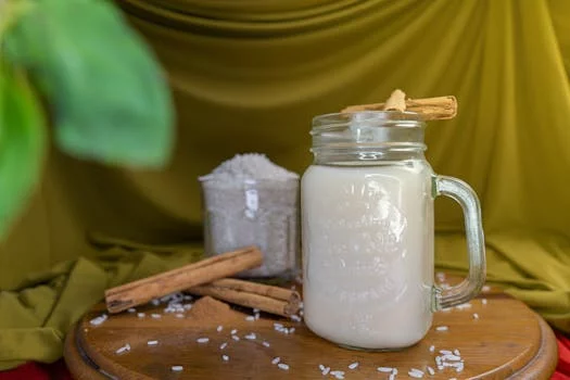 horchata drink with cinnamon